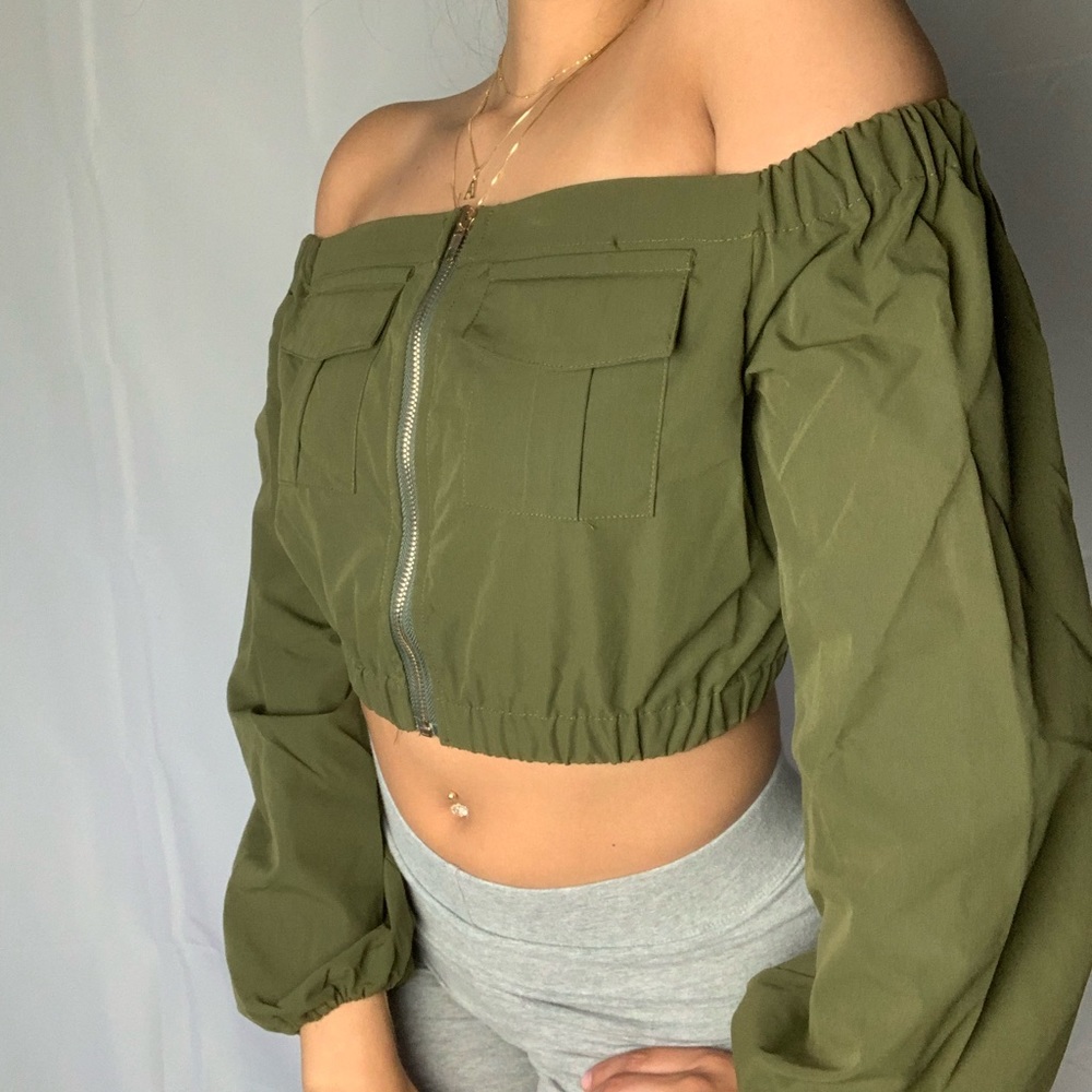 Crop top